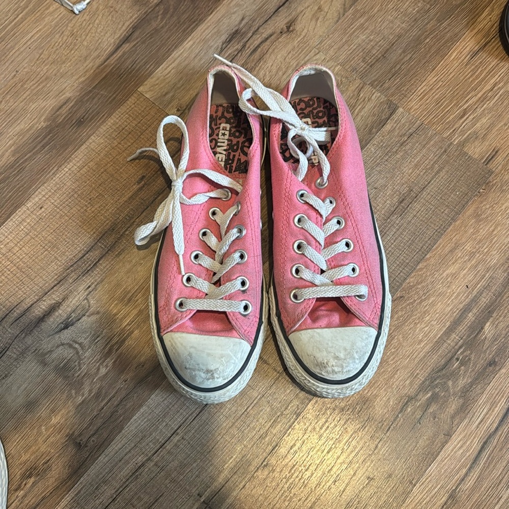 Converse all star pink size 5 (6.5 women’s)